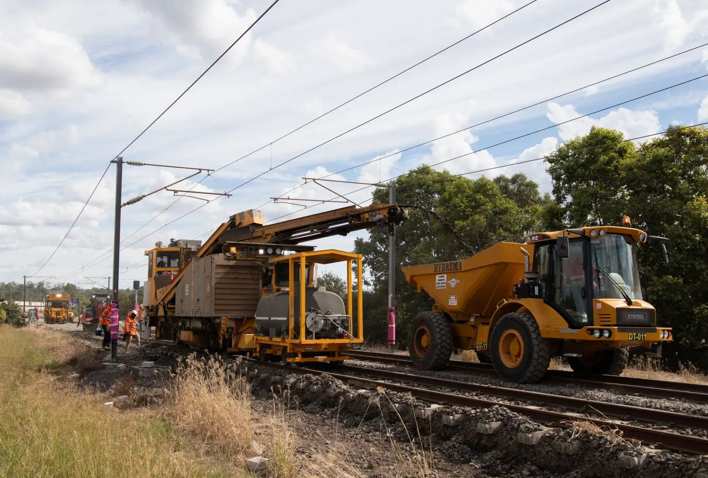 QR SEQ rail assets